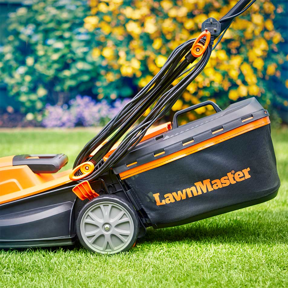 LawnMaster 1400W 34cm | Electric Lawn Mower - Image 3