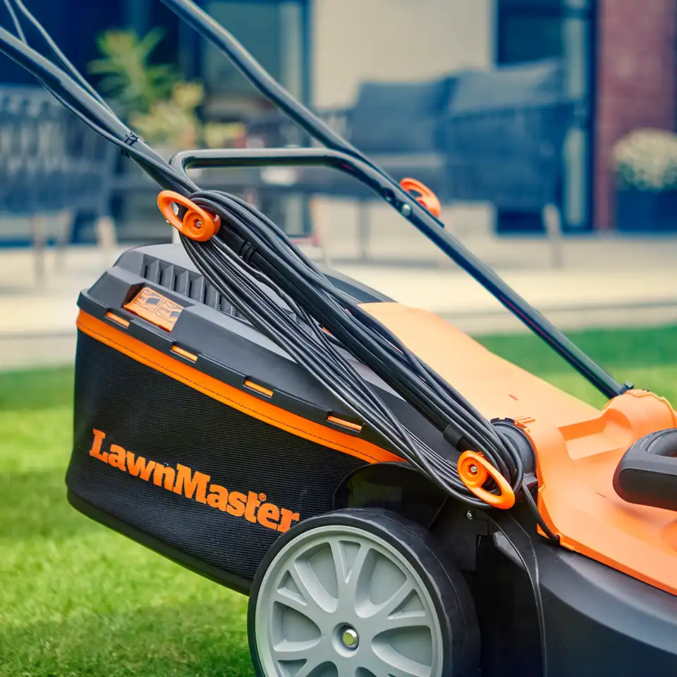 LawnMaster 1800W 40cm | Electric Lawnmower with 25cm Grass Trimmer Set - Image 8