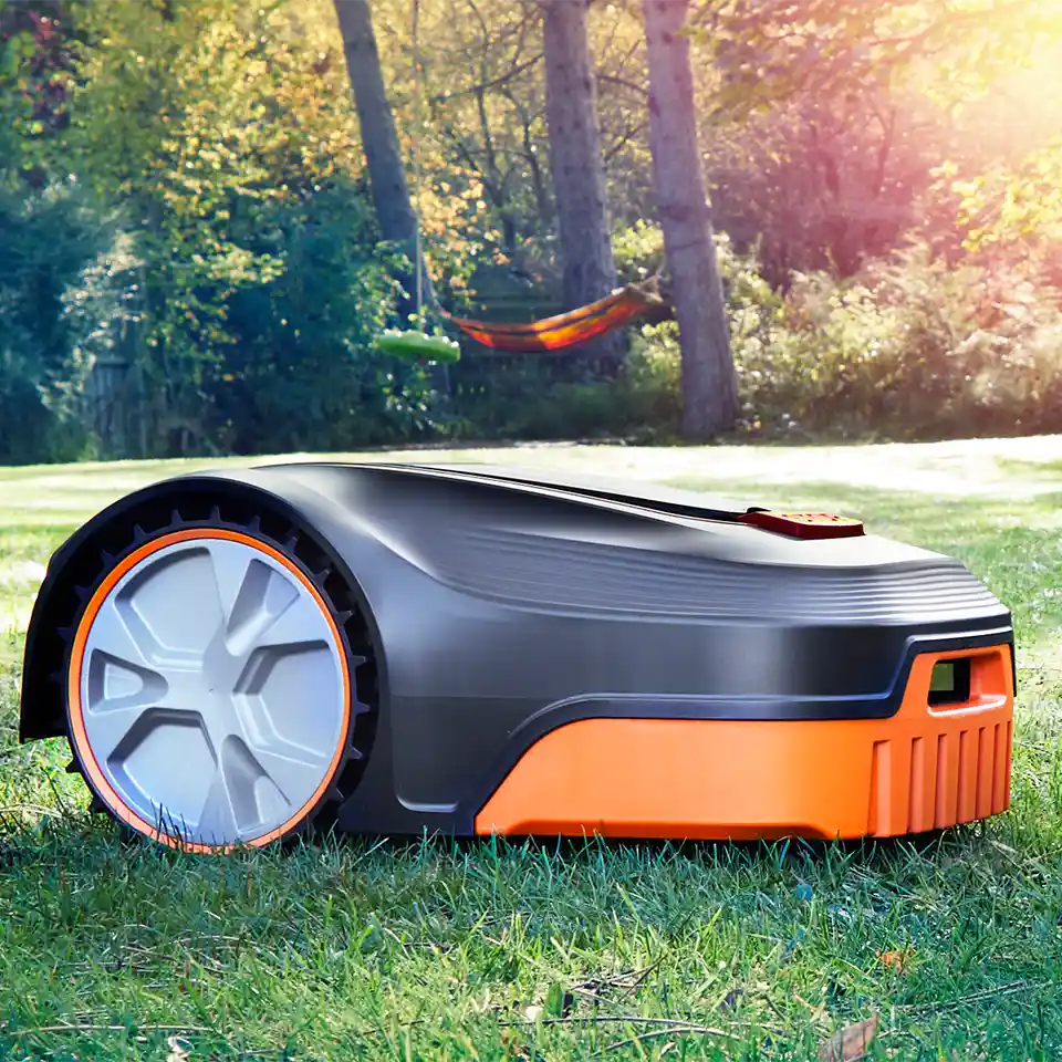 LawnMaster L12 | Robot Lawn Mower - Up to 800m2 - Image 4
