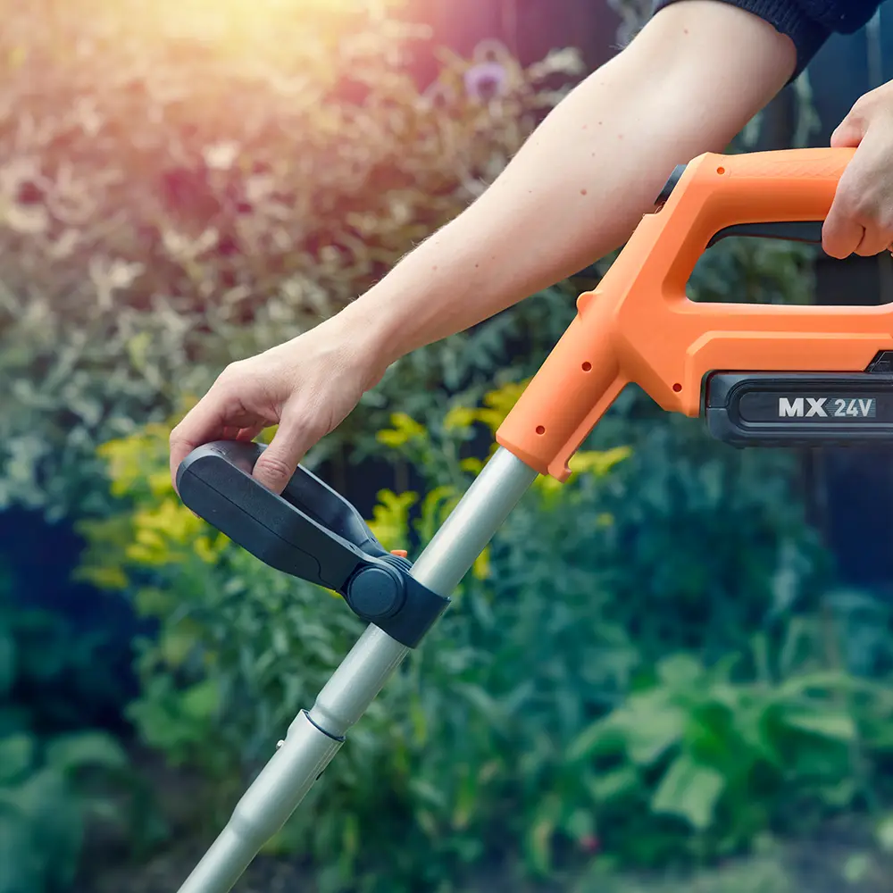 LawnMaster MX 24V 25cm Cordless Grass Trimmer | With Battery - Image 4