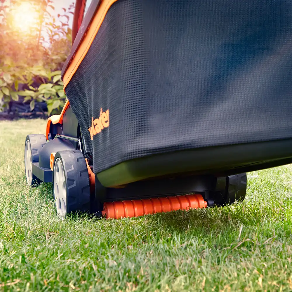 LawnMaster MX 24V 32cm | Cordless Lawn Mower - Image 5